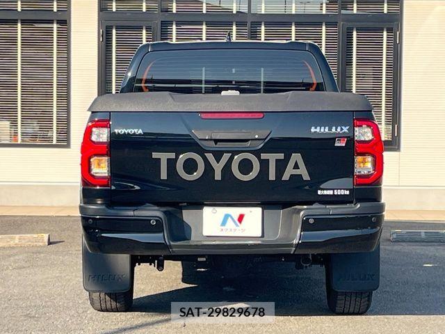 Toyota HILUX 2023-01 8685667-15