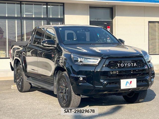 Toyota HILUX 2023-01 8685667-16