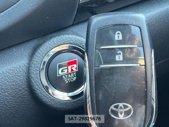 Toyota HILUX 2023-01 8685667-7