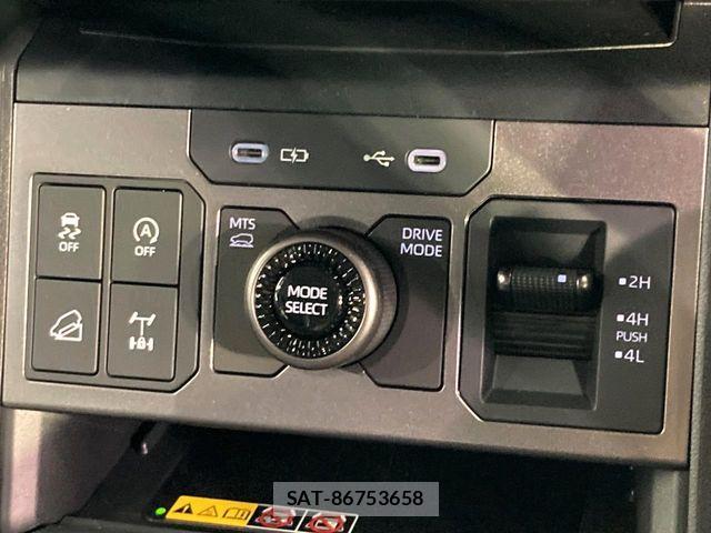 Toyota HILUX 2026-07 8685666-6