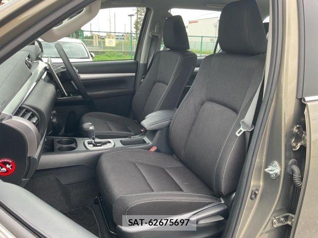 Toyota HILUX 2022-02 8685668-10