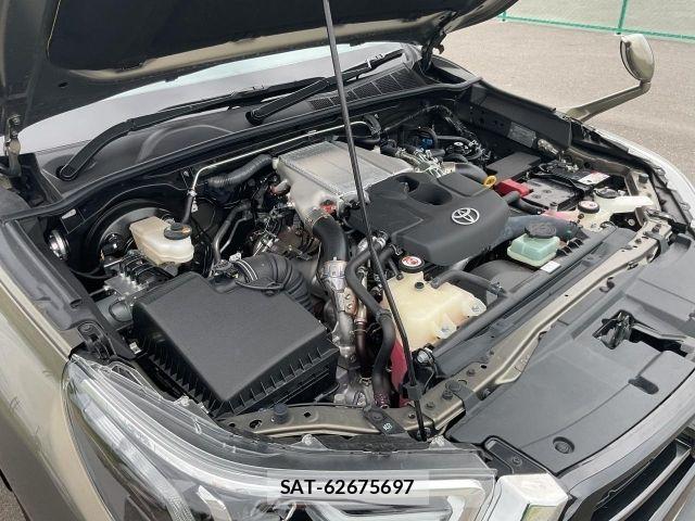 Toyota HILUX 2022-02 8685668-27