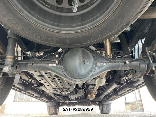 Toyota HILUX 2023-02 8742681-18