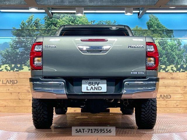 Toyota HILUX 2023-11 8742679-14