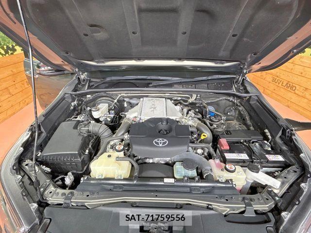 Toyota HILUX 2023-11 8742679-17