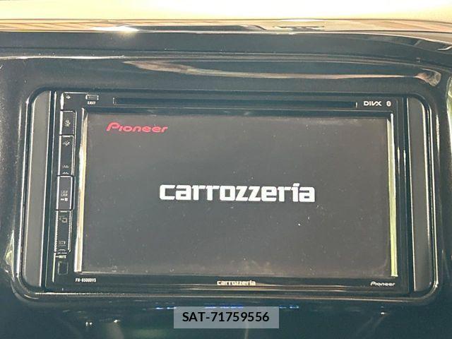Toyota HILUX 2023-11 8742679-2