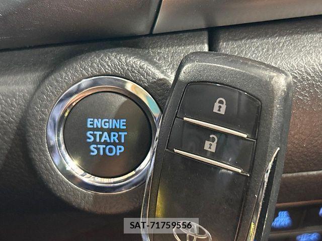 Toyota HILUX 2023-11 8742679-5