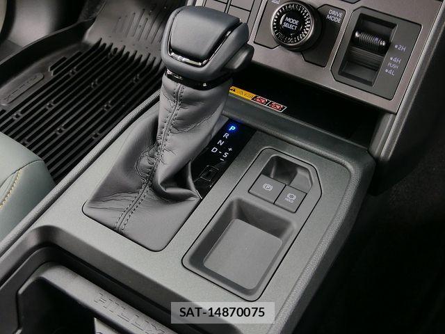 Toyota HILUX 2026-07 8742676-14