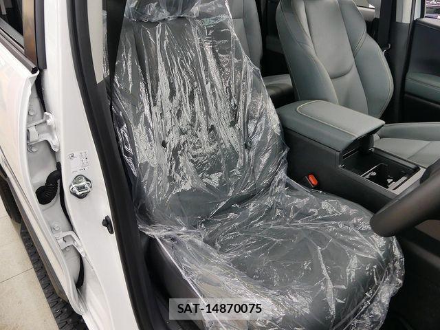 Toyota HILUX 2026-07 8742676-15