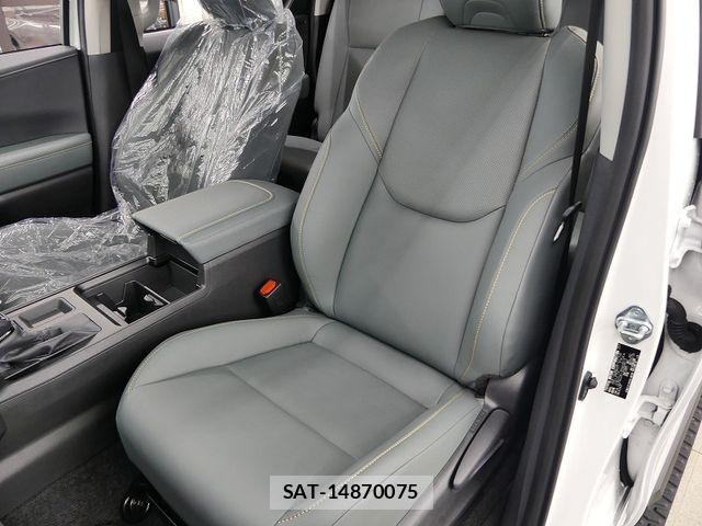 Toyota HILUX 2026-07 8742676-16