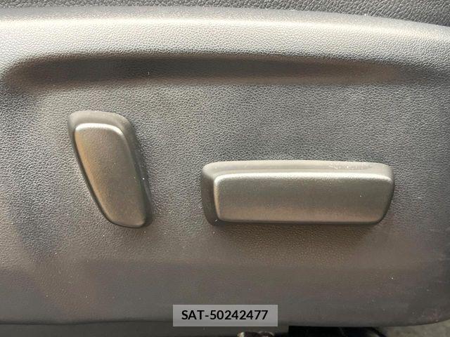 Toyota HILUX 2024-02 8742677-5