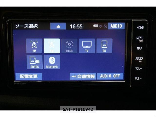 Toyota HILUX 2022-01 8742680-15
