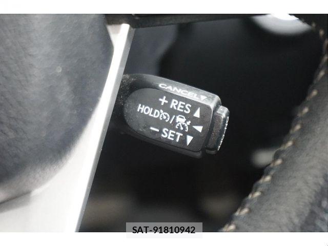 Toyota HILUX 2022-01 8742680-18