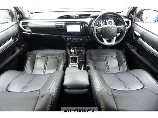 Toyota HILUX 2022-01 8742680-1