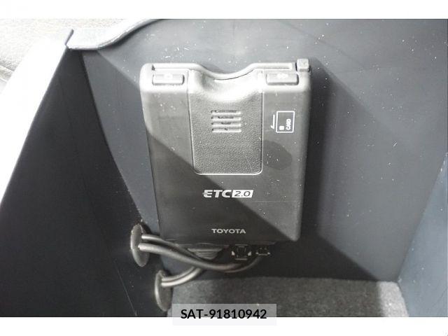 Toyota HILUX 2022-01 8742680-19