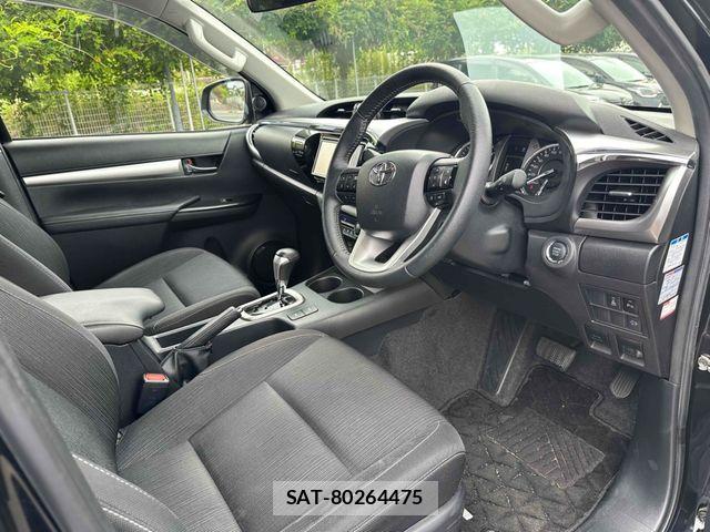 Toyota HILUX 2022-02 8742682-10
