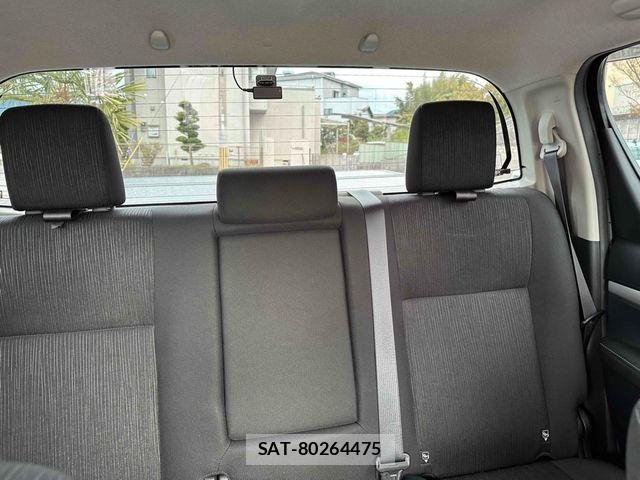 Toyota HILUX 2022-02 8742682-13
