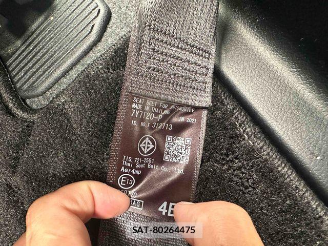 Toyota HILUX 2022-02 8742682-15