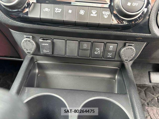 Toyota HILUX 2022-02 8742682-21