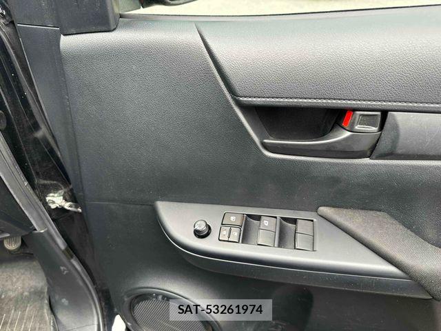 Toyota HILUX 2018-03 8742683-13