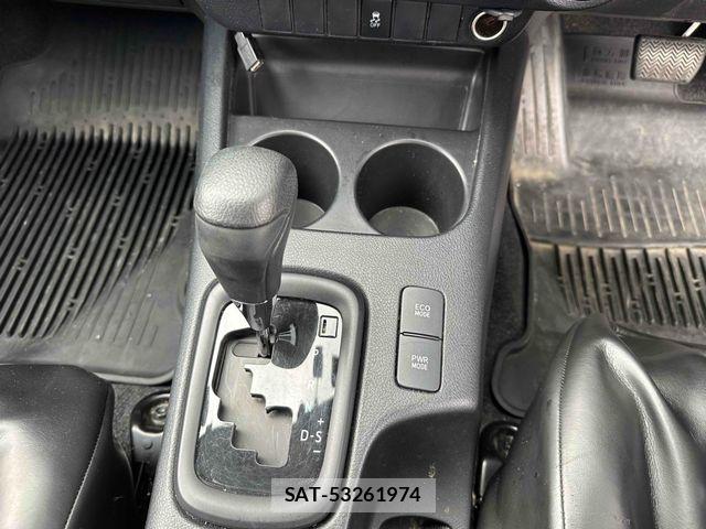 Toyota HILUX 2018-03 8742683-16