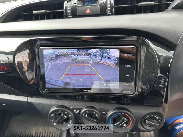 Toyota HILUX 2018-03 8742683-17