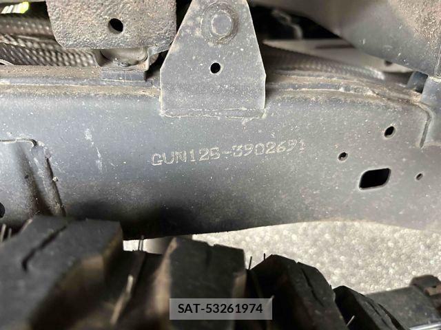 Toyota HILUX 2018-03 8742683-20