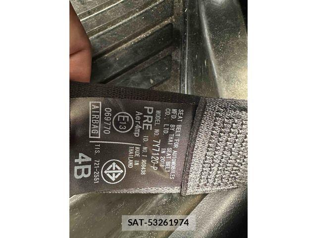Toyota HILUX 2018-03 8742683-21