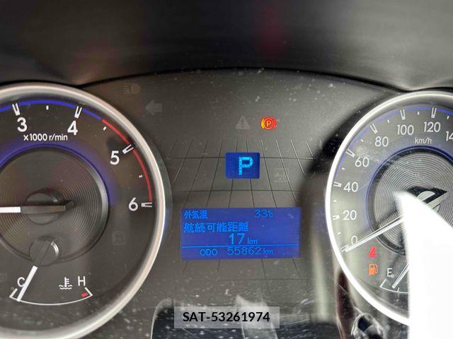 Toyota HILUX 2018-03 8742683-22