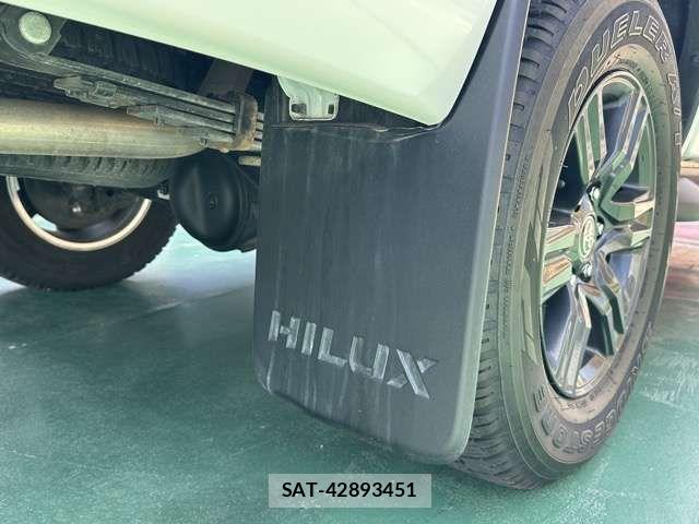 Toyota HILUX 2024-01 8796182-19