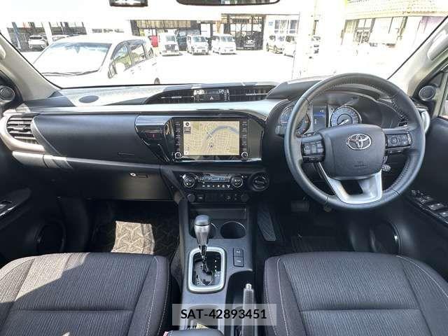 Toyota HILUX 2024-01 8796182-6