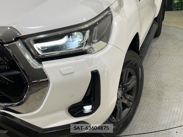 Toyota HILUX 2021-09 8796184-11