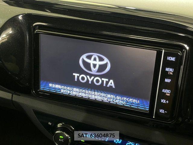 Toyota HILUX 2021-09 8796184-2