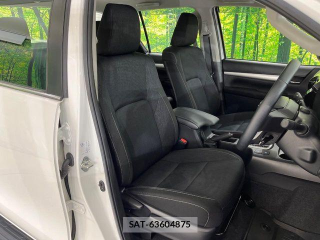 Toyota HILUX 2021-09 8796184-7