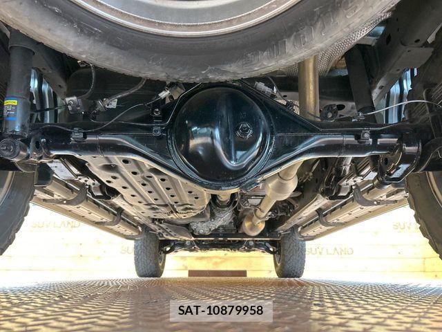 Toyota HILUX 2022-10 8796178-18