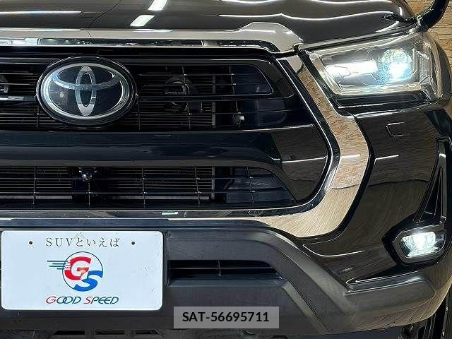 Toyota HILUX 2022-08 8796183-19