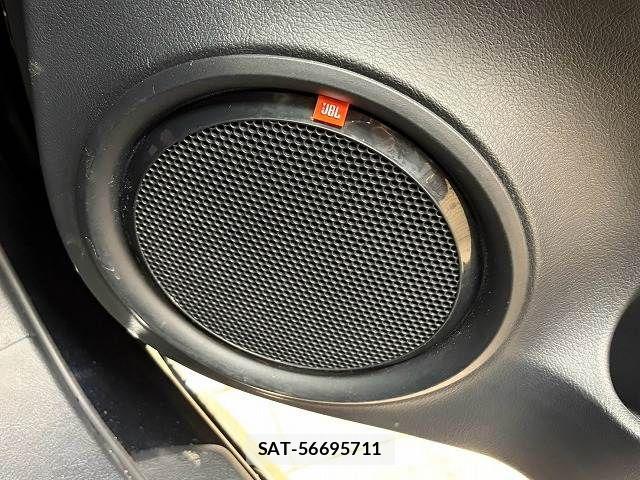 Toyota HILUX 2022-08 8796183-5