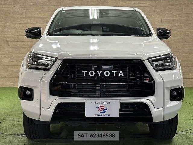 Toyota HILUX 2022-08 8796177-14
