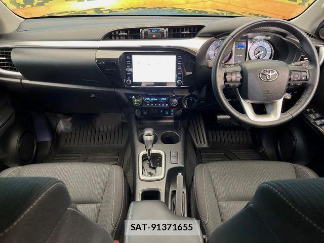 Toyota HILUX 2024-01 8796180-1