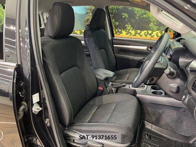 Toyota HILUX 2024-01 8796180-8