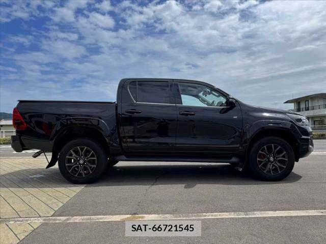 Toyota HILUX 2023-09 8829394-11