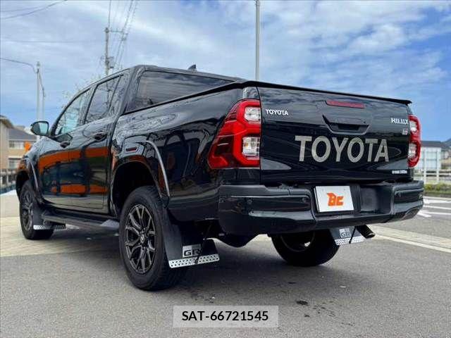 Toyota HILUX 2023-09 8829394-12