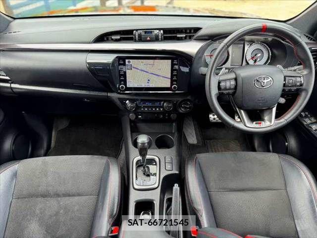 Toyota HILUX 2023-09 8829394-1