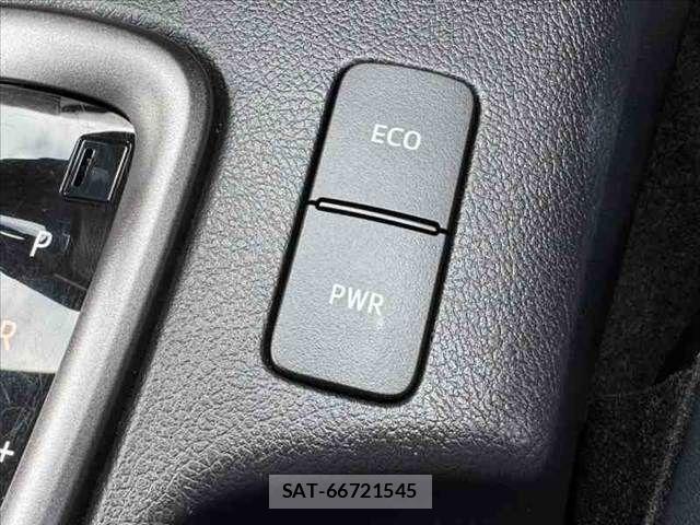 Toyota HILUX 2023-09 8829394-23