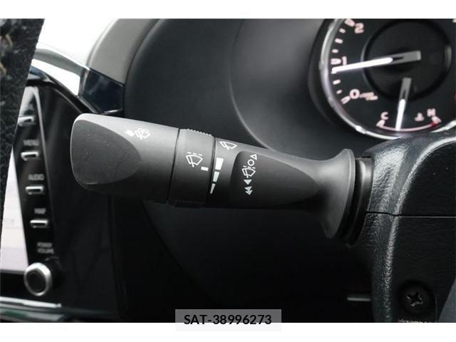 Toyota HILUX 2024-01 8829393-25