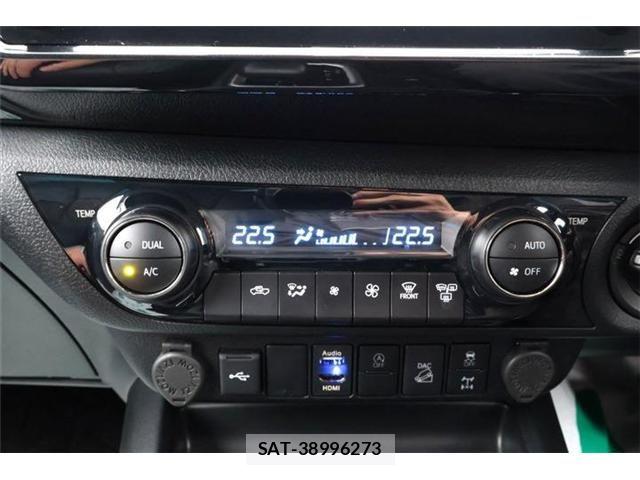 Toyota HILUX 2024-01 8829393-29
