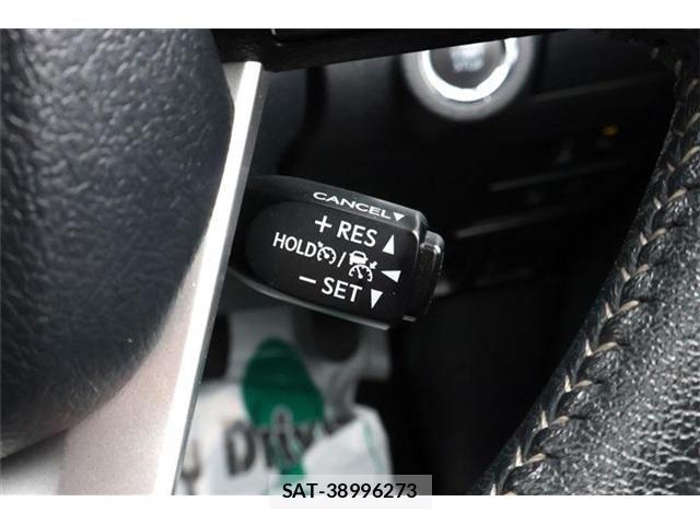 Toyota HILUX 2024-01 8829393-4