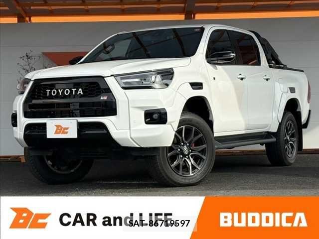 Toyota HILUX 2023-03 8829392-0