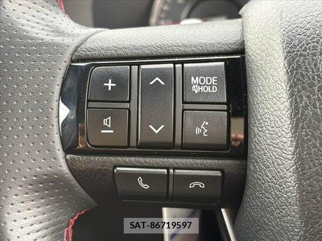 Toyota HILUX 2023-03 8829392-26