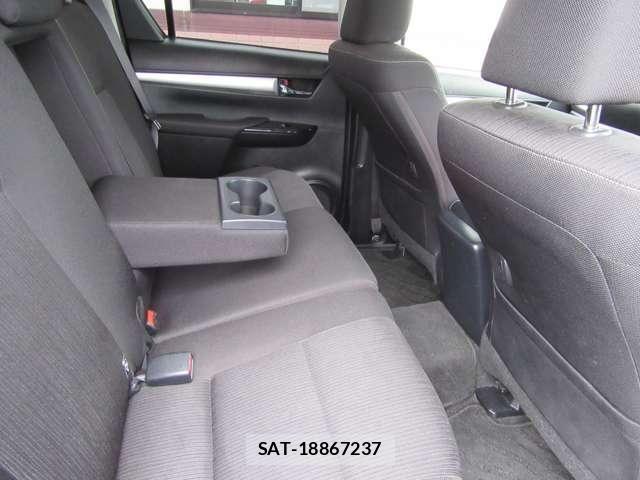 Toyota HILUX 2022-09 8849295-15